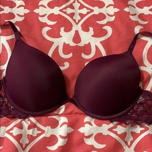 PINK Victoria's Secret. Purple 32D light push-up.